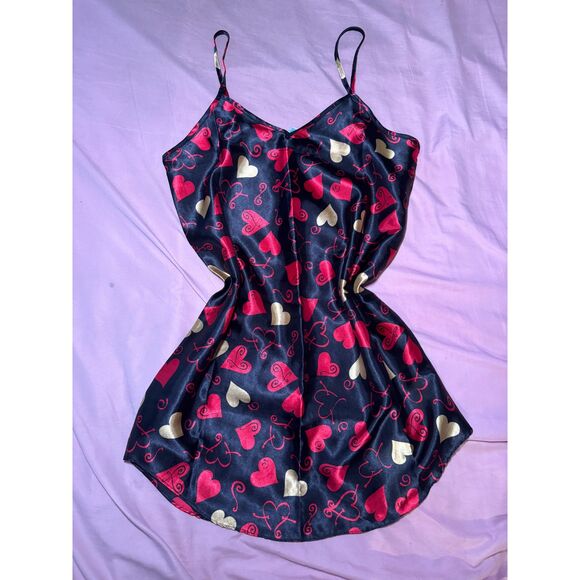 Size Medium Unbranded Hearts Black Slip - Picture 1 of 3